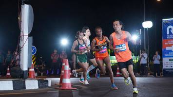 BIB: 7041, 0602, 42195, 211
                            <button type="button" onclick="openModal(23005290)" class="btn btn-primary btn-sm float-right btn-popup" data-toggle="modal" data-target=".modal-high-quality">
                        <i class="fas fa-shopping-cart"></i> Add to Cart
                    </button>
                                            <button type="button" onclick="isThisMe(23005290, true)" class="btn btn-success btn-sm float-right btn-popup btn-isme hidden" data-toggle="tooltip" data-placement="bottom" title="นี่คือรูปของคุณใช่ไหม คลิกที่นี่เพื่อเอาเข้าอัลบั้ม">
                        <i class="fas fa-plus"></i> Add to album
                    </button>
                    <button type="button" onclick="isThisMe(23005290, false)" class="btn btn-warning btn-sm float-right btn-popup btn-isnotme hidden">
                        <i class="fas fa-ban"></i> Remove from album
                    </button>